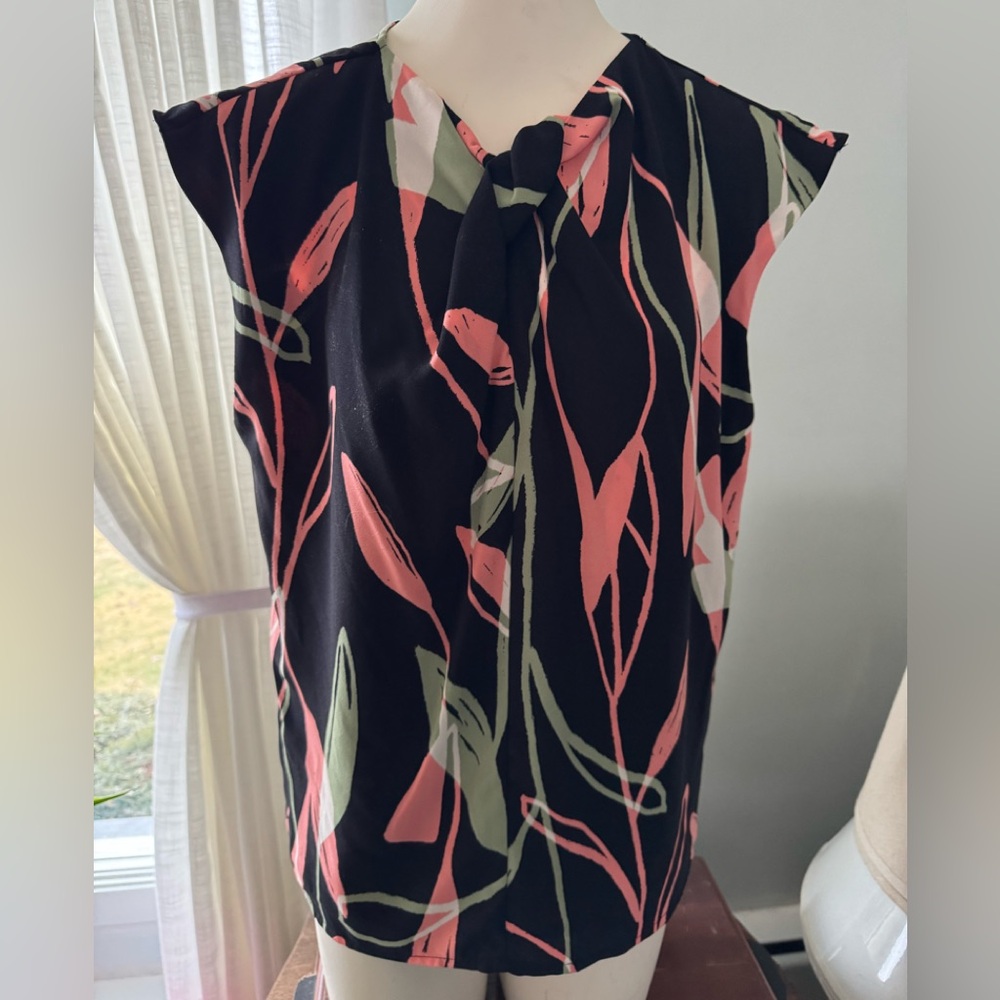 Nine West Black and Pink Abstract Top